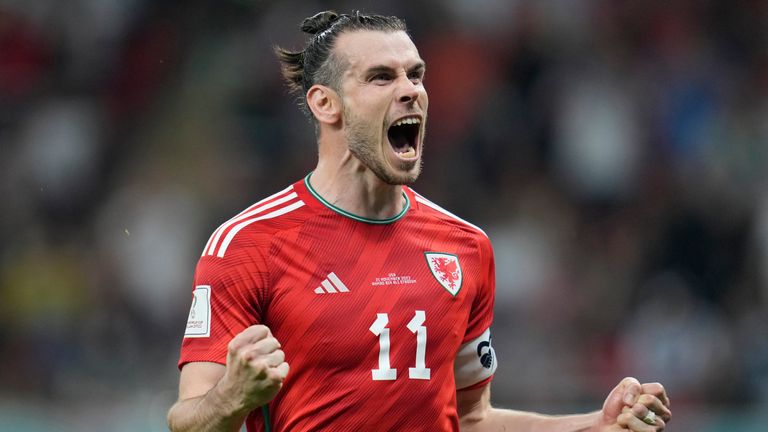 Gareth Bale du Pays de Galles réagit après avoir marqué un but contre les États-Unis