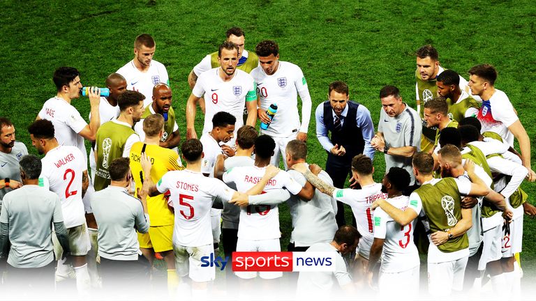 England manager Gareth Southgate (centre) speaks with his players at half-time in extra-time