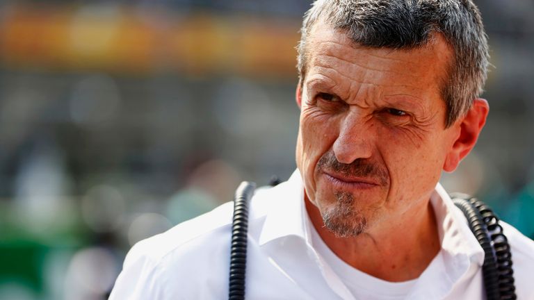 AUTODROMO HERMANOS RODRIGUEZ, MEXICO - OCTOBER 30: Guenther Steiner, Team Principal, Haas F1 during the Mexico City GP at Autodromo Hermanos Rodriguez on Sunday October 30, 2022 in Mexico City, Mexico. (Photo by Andy Hone / LAT Images)