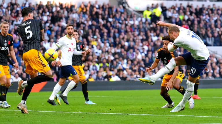 Harry Kane equalises for Spurs