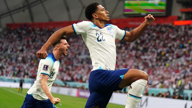 Jude Bellingham celebra su gol contra Irán