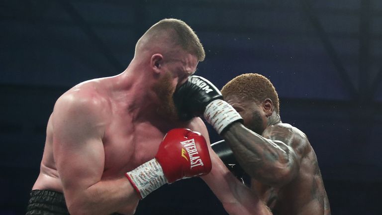 Lawal stops Jamieson to win vacant cruiserweight title