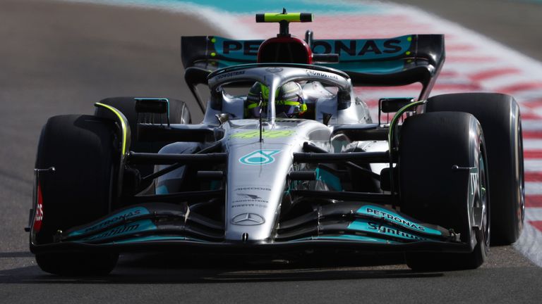 Lewis Hamilton a mené un doublé Mercedes lors des premiers essais du GP d'Abu Dhabi