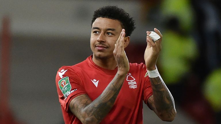 Nottingham Forest&#39;s Jesse Lingard applauds after the EFL Cup third round soccer match between Nottingham Forest and Tottenham Hotspur at the City Ground stadium in Nottingham, England, Wednesday, Nov. 9, 2022. (AP Photo/Rui Vieira)