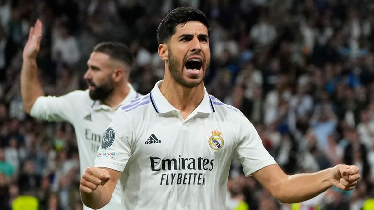 Marco Asensio del Real Madrid celebra tras marcar el tercer gol de su equipo ante el Celtic