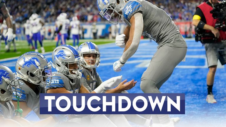 Amon-Ra St. Brown gets the Detroit Lions their second touchdown against the Buffalo Bills before celebrating with a Thanksgiving celebration routine!