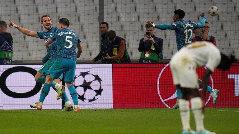 Hojbjerg celebrates his late winner in Marseille