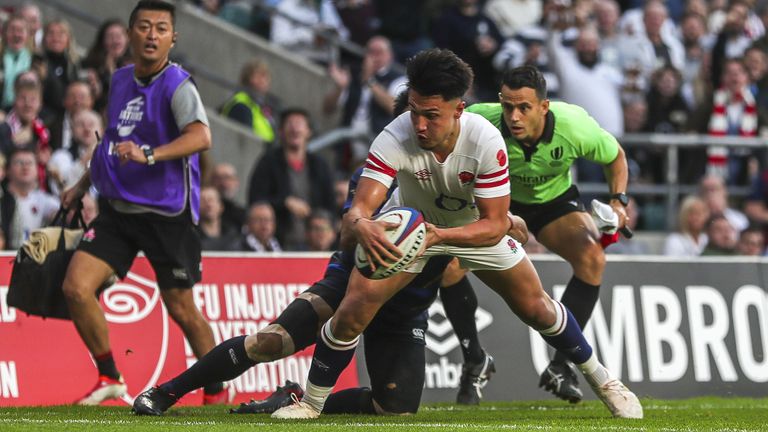 Marcus Smith scored two tries for England, scoring in both halves