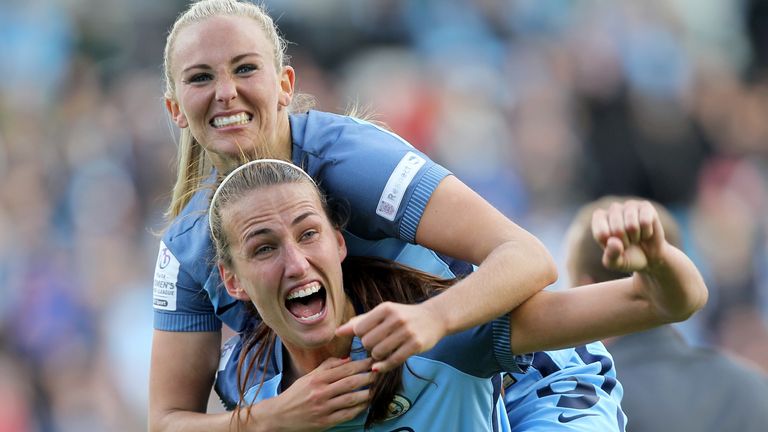 ¿Podría Toni Duggan nombrar a su bebé en honor a su excompañera de equipo Jill Scott si gana Soy una celebridad, sácame de aquí?