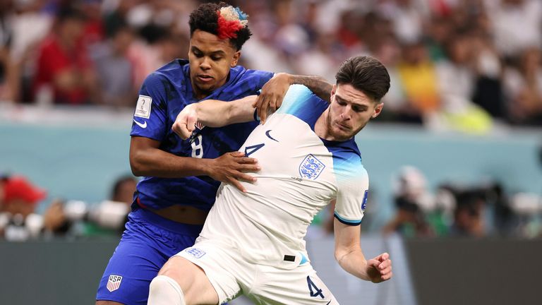 Weston McKennie tangles with Declan Rice