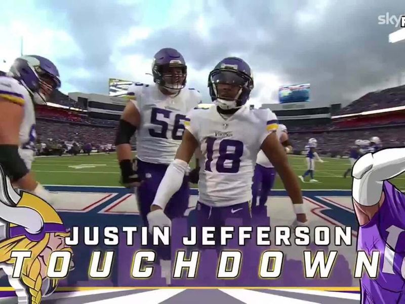 MINNEAPOLIS, MN - DECEMBER 24: Minnesota Vikings wide receiver Justin  Jefferson (18) warms up before before a game between the Minnesota Vikings  and New York Giants on December 24, 2022, at U.S.