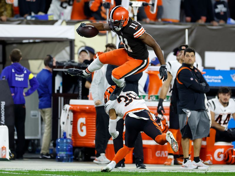 The Browns' 32-13 win over the Bengals by the numbers 