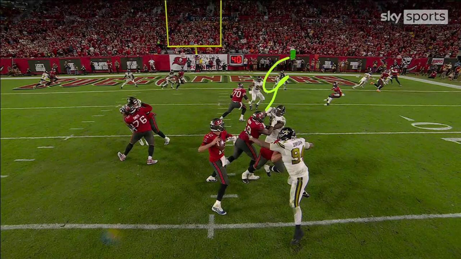 Tom Brady throws gamewinning TD to Rachaad White with three seconds