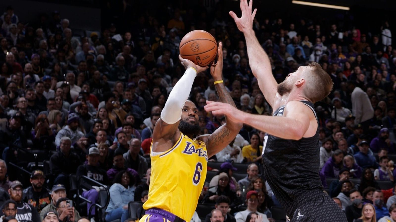 Los Angles Lakers 120-134 Sacramento Kings | NBA News | Sky Sports