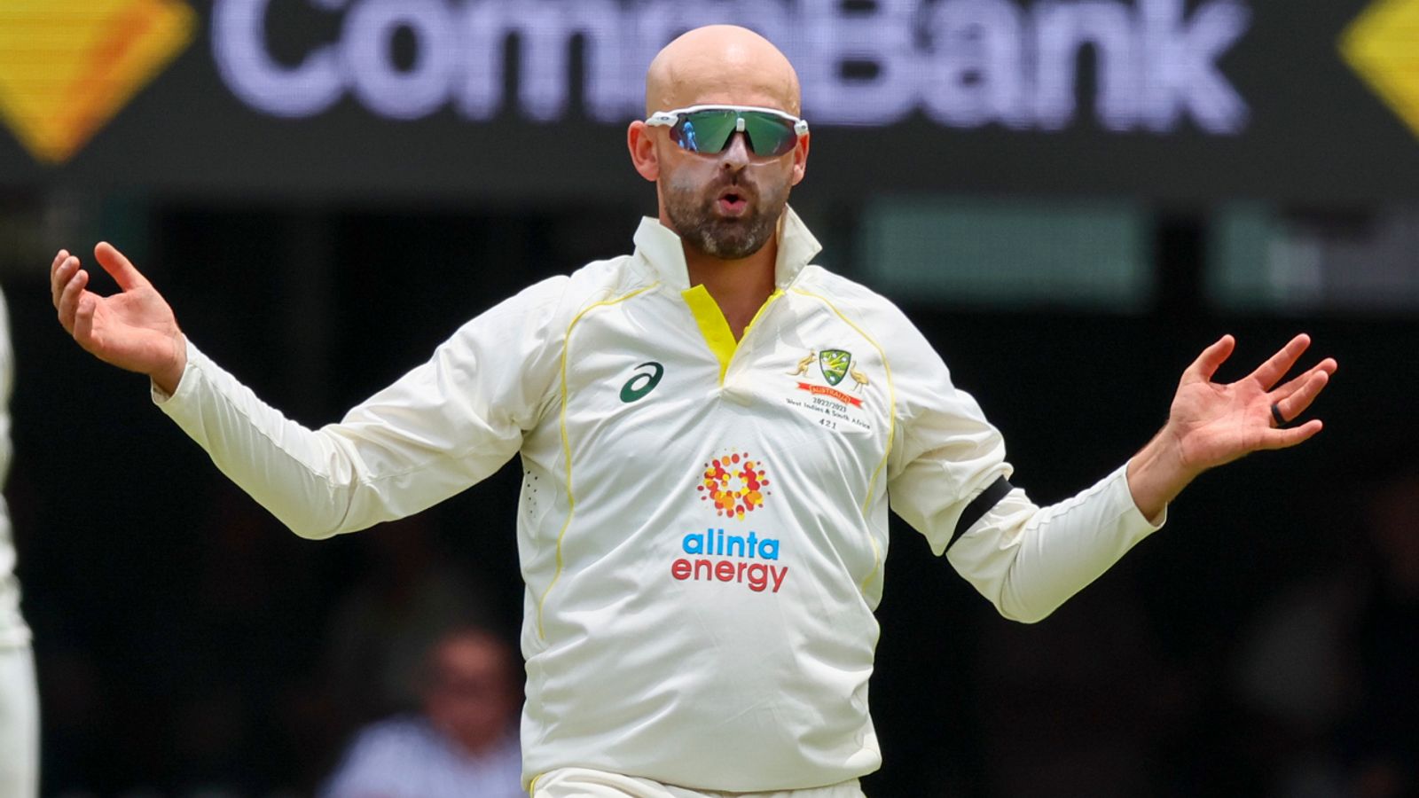 Quick cricket column Mitchell Starc and Nathan Lyon skittle South