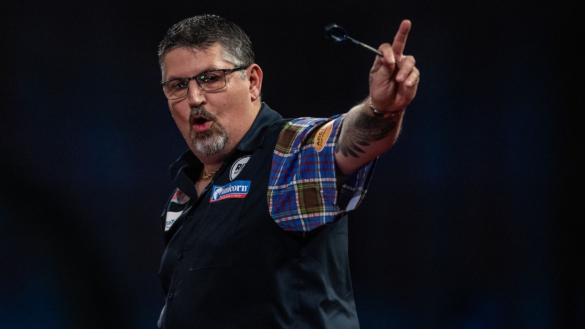 James Wade makes shock exit from PDC world darts after defeat by Jim  Williams, Darts