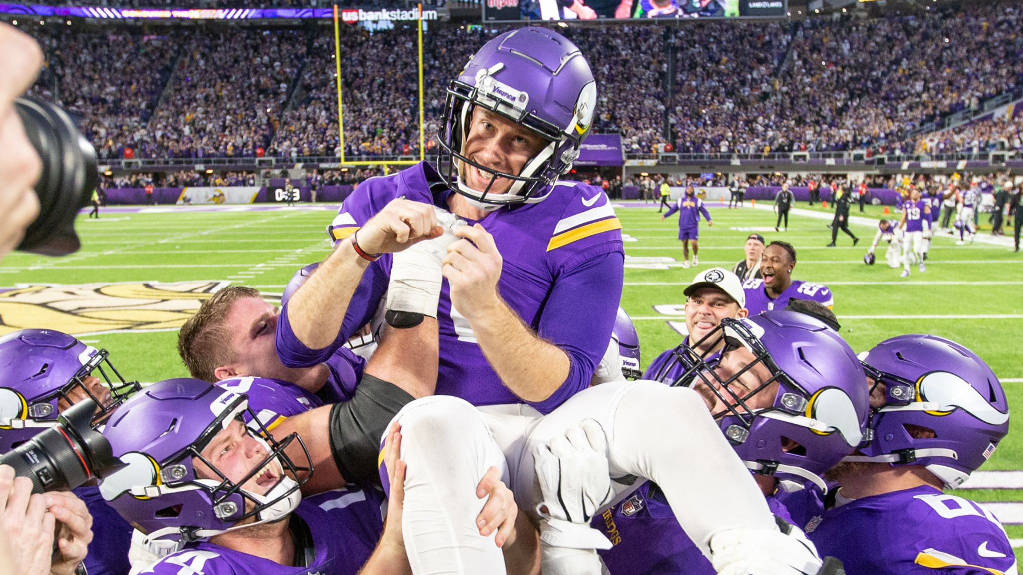 NFL Week 15 Stats: Vikings in record comeback win; Rams equal