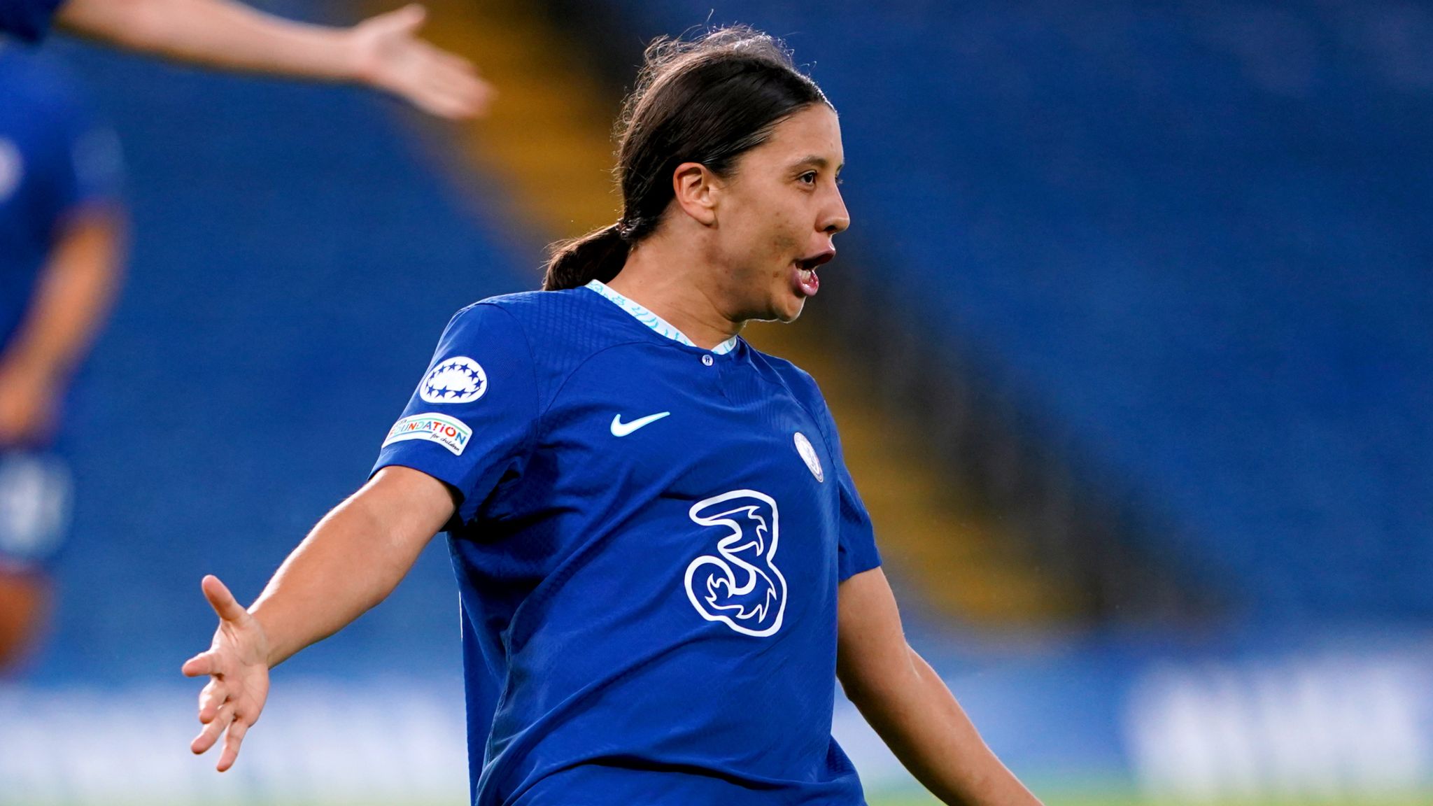 Sam Kerr wins Women's FA Cup final for Chelsea in front of world record  crowd