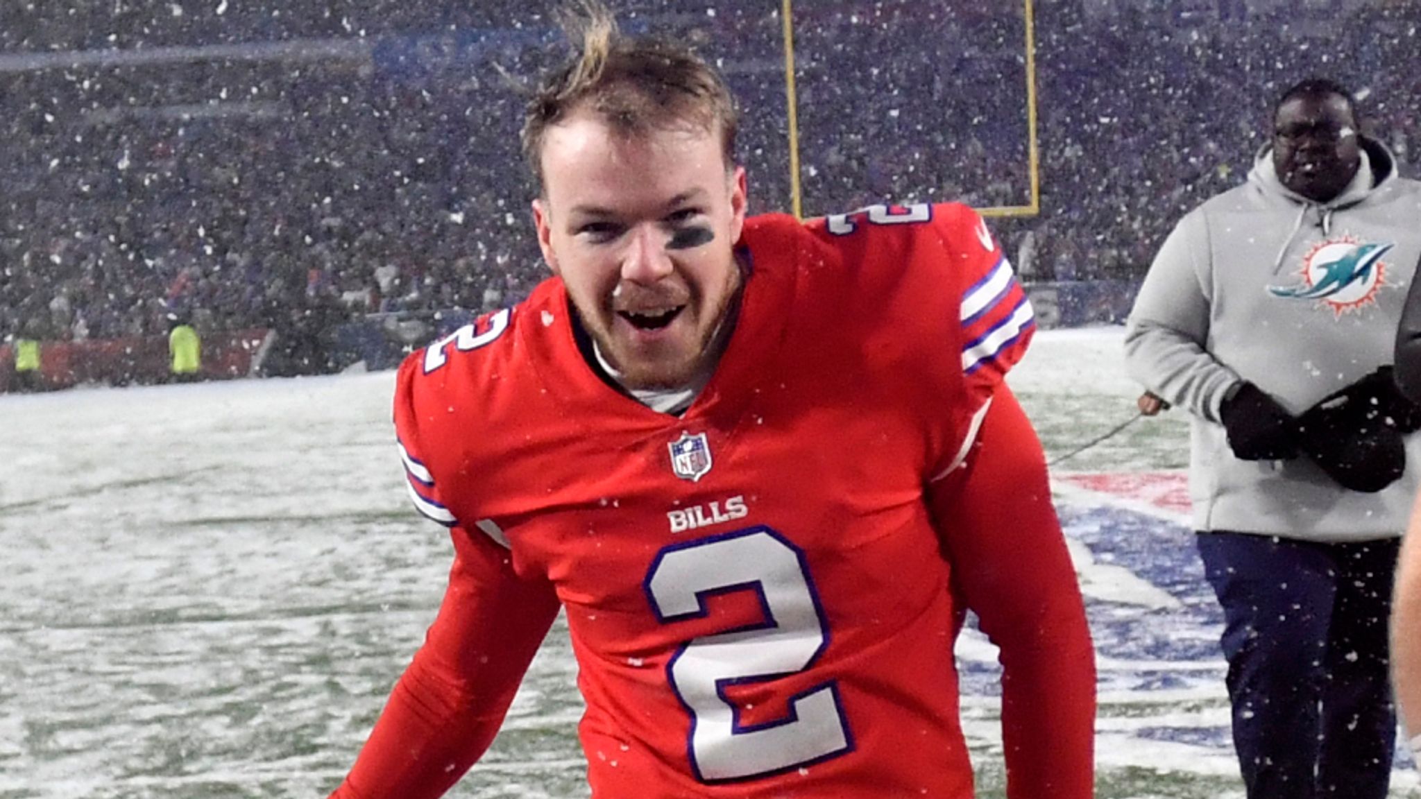 Buffalo Bills defeat Miami Dolphins on game-winning FG in snow game
