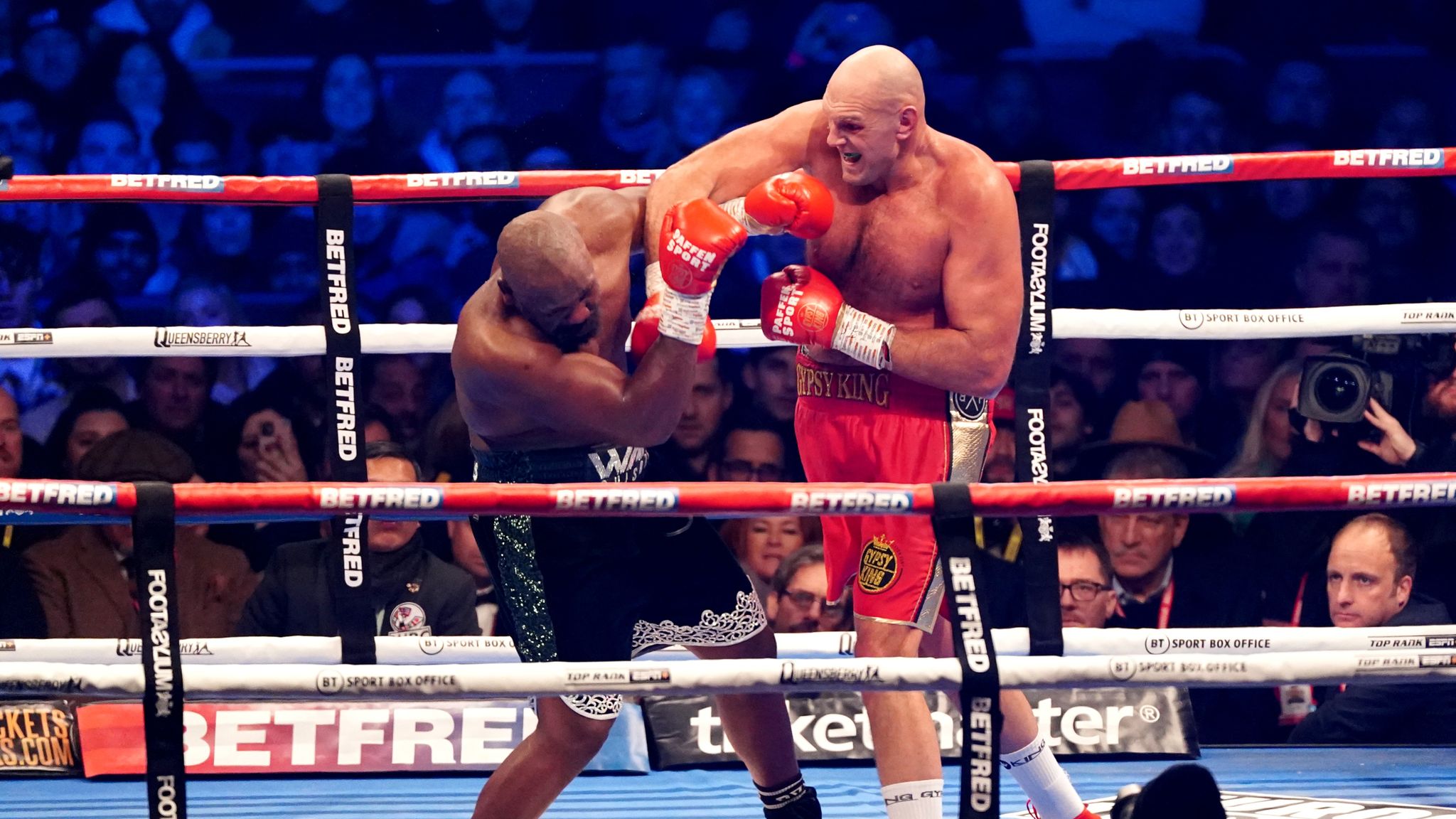 Tyson Fury Fury dominates Derek Chisora to stop him in 10 rounds and retain WBC heavyweight title Usyk youre next! Boxing News Sky Sports