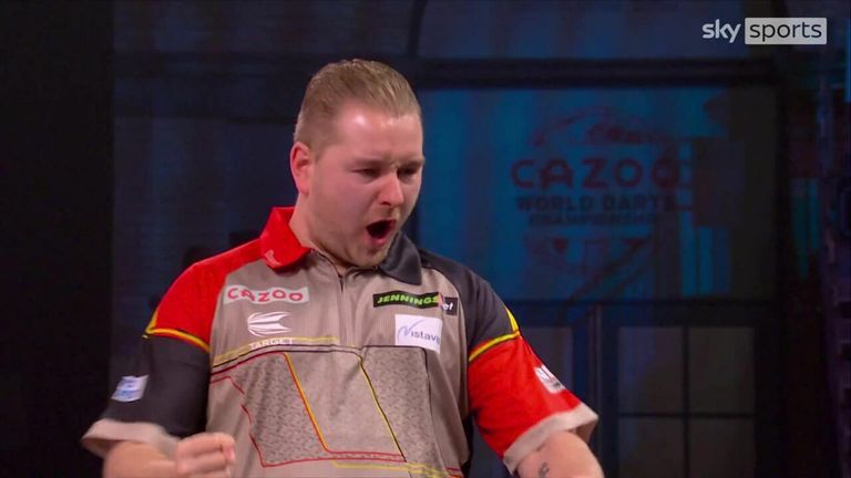 Dimitri Van den Bergh produced this high-quality 164 finish in defeating Lourence Ilagan