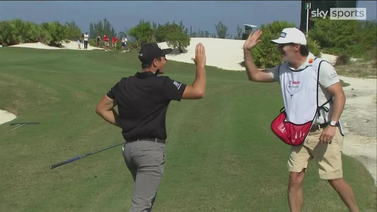 Highlights from the second round of the Hero World Challenge in the Bahamas