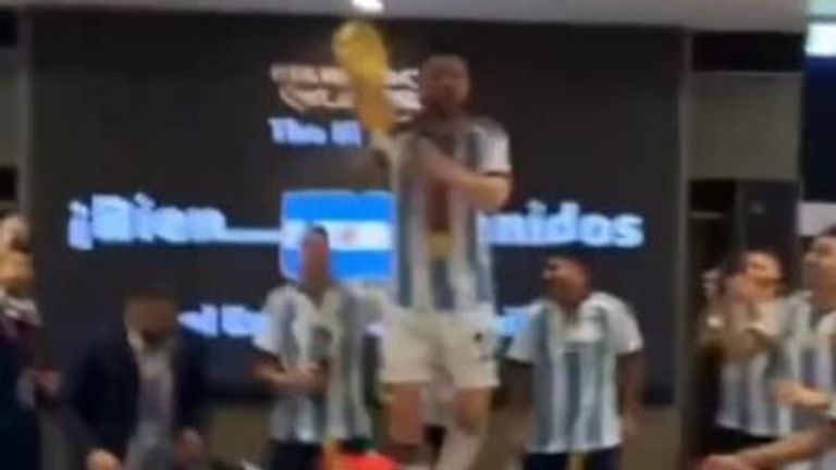 Messi dances on table
