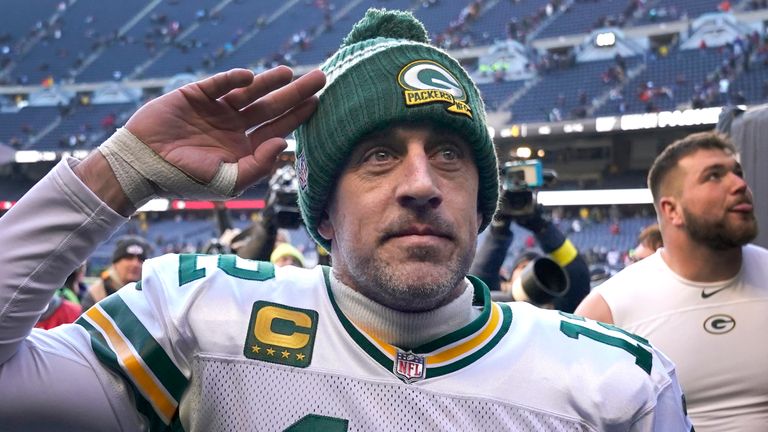 Aaron Rodgers: Veteran quarterback signs contract extension with Green Bay  Packers, NFL News