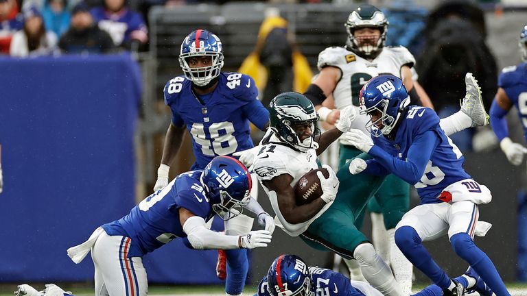 Highlights of the Philadelphia Eagles against the New York Giants from Week 14 of the NFL season.