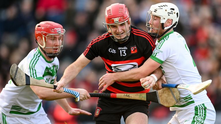 12 February 2022; Billy O'Keeffe of Ballygunner in action against Kevin Mullen, right, and Darren Mullen of Shamrocks during the AIB GAA Hurling All-Ireland Senior Club Championship Final match between Ballygunner, Waterford, and Shamrocks, Kilkenny, at Croke Park in Dublin. Photo by Stephen McCarthy/Sportsfile