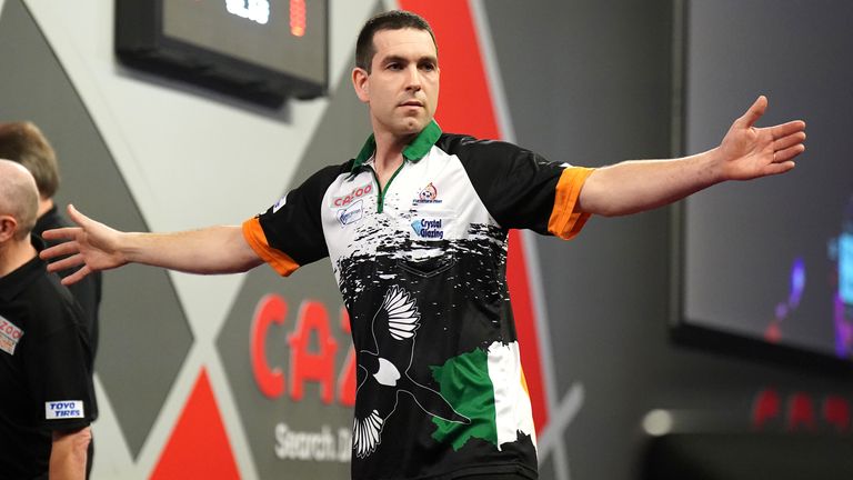 Ireland's William O‘Connor in action against England's Beau Greaves during day two of the Cazoo World Darts Championship at Alexandra Palace, London. Picture date: Friday December 16, 2022.
