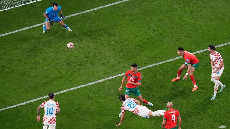 Josko Gvardiol scores for Croatia with a diving header