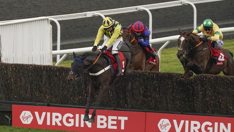 Onthefrontfoot jumps to victory at Kempton