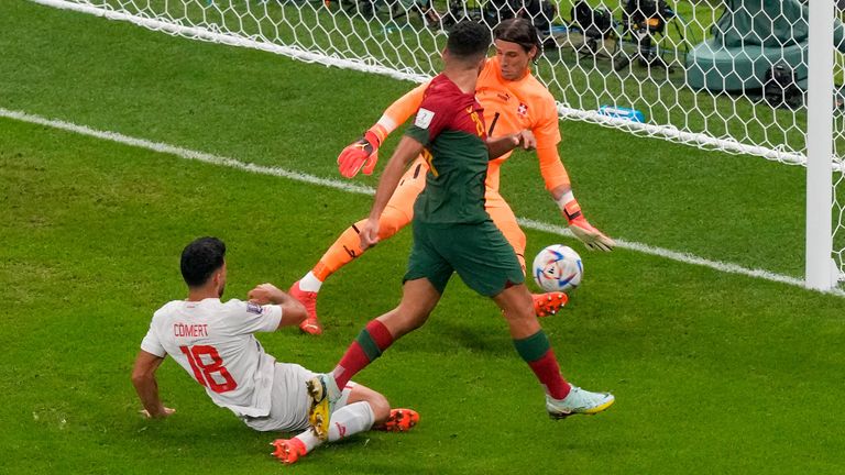 Goncalo Ramos marca su segundo gol del partido contra Suiza