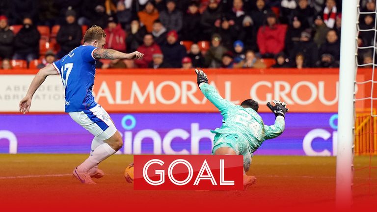 Arfield scores injury-time equaliser for Rangers!