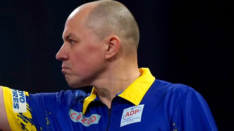 Vladyslav Omelchenko secured the highest checkout of the match with his 143 finish 