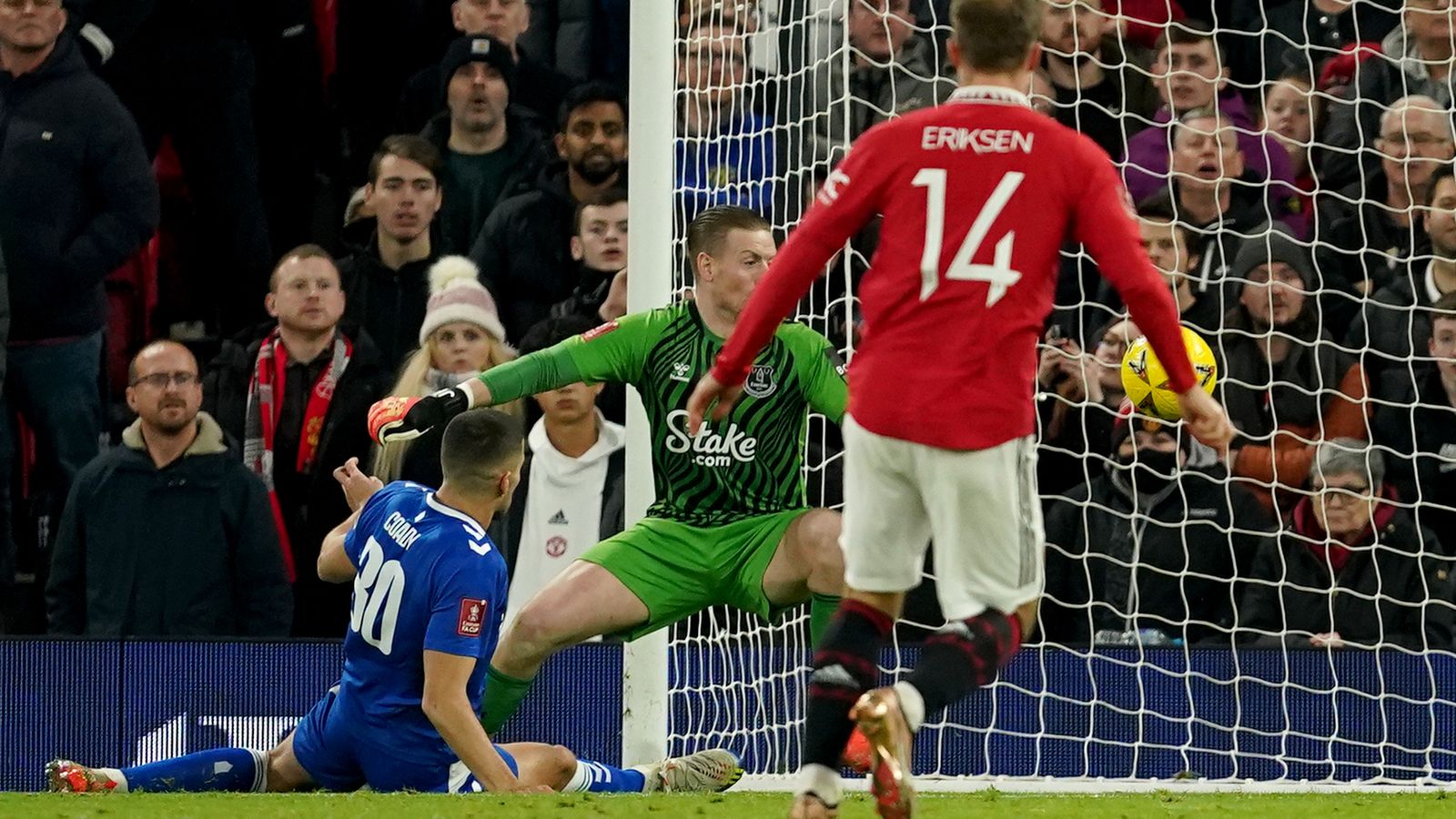 Manchester United claimed a nervy 3-1 victory over Everton in the FA Cup third round.