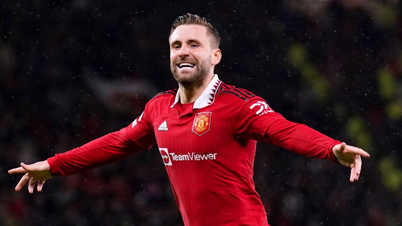 Manchester 3-0 Bournemouth: Casemiro and Luke Shaw stars as Erik ten ease to victory | Football News | Sky Sports