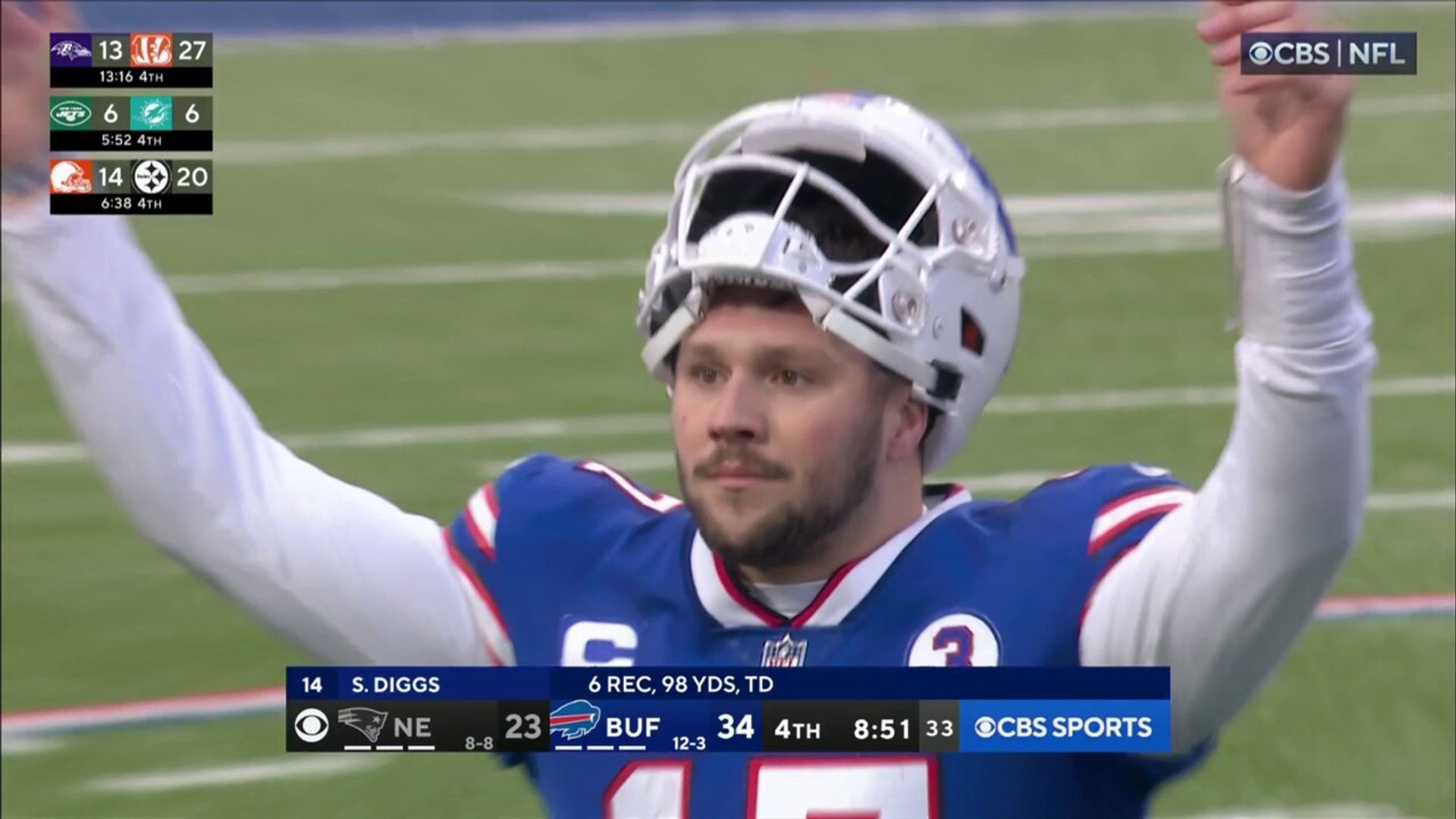 'One of the great throws you'll see all year!' | Allen's 49-yd TD to Diggs