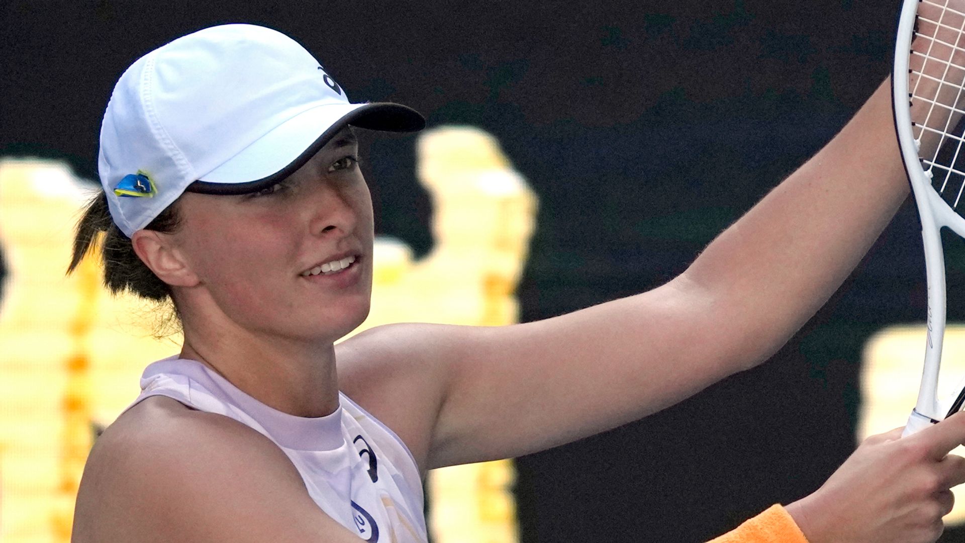 Swiatek, Pegula and Gauff breeze into last 16 in Melbourne
