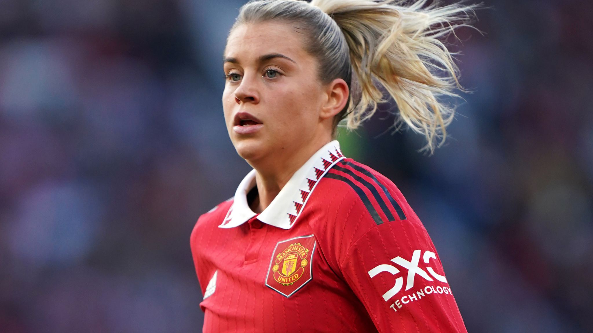 Alessia Russo: Man Utd are flying in the Women's Super League - so why is  their star striker reluctant to stay?, Football News