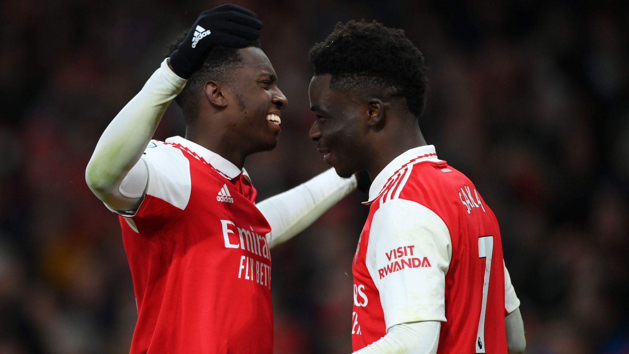 Arsenal 3-2 Manchester United: Eddie Nketiah nets late winner as Gunners  restore five-point Premier League lead | Football News | Sky Sports