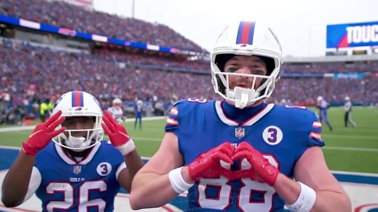 Watch: Josh Allen scrambles, finds Dawson Knox on amazing TD pass