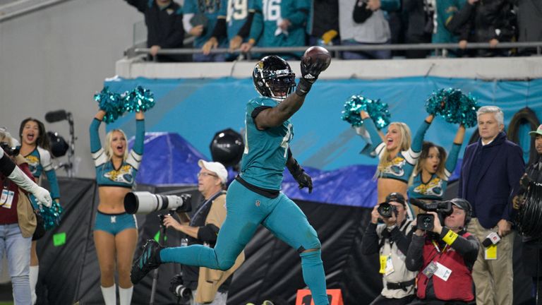 Jaguars edge Titans for playoff spot after Chiefs thump Raiders
