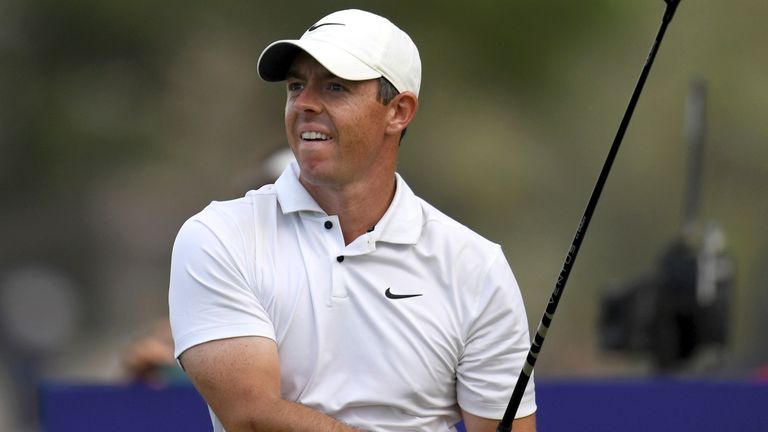 Rory McIlroy berkomitmen pada PGA Tour dan kritik tajam terhadap LIV Golf Series