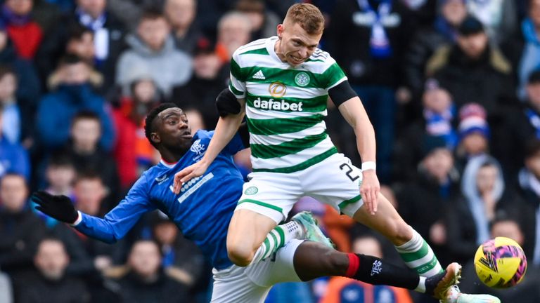 GLASGOW, SCOTLAND - JANUARY 02: Celtic&#39;s Alistair Johnston (R) and Rangers&#39; Fashion Sakala during a cinch Premiership match between Rangers and Celtic at Ibrox Stadium, on January 02, 2023, in Glasgow, Scotland.  (Photo by Rob Casey / SNS Group)