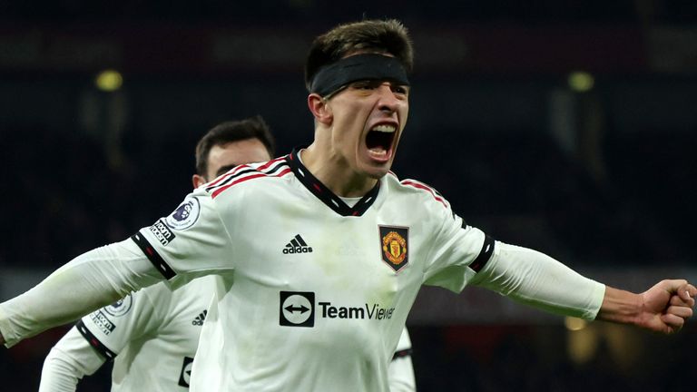 Lisandro Martinez celebrates after equalising for Manchester United at Arsenal