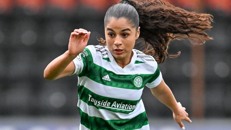 Jacynta Galabadaarachchi anotó para Celtic cuando cerraron la brecha con los líderes Glasgow City