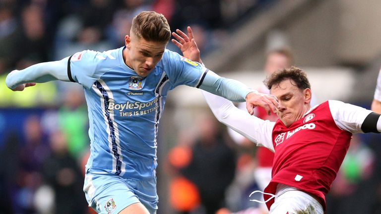 Bristol City and Coventry City told transfer fee for Barnsley star