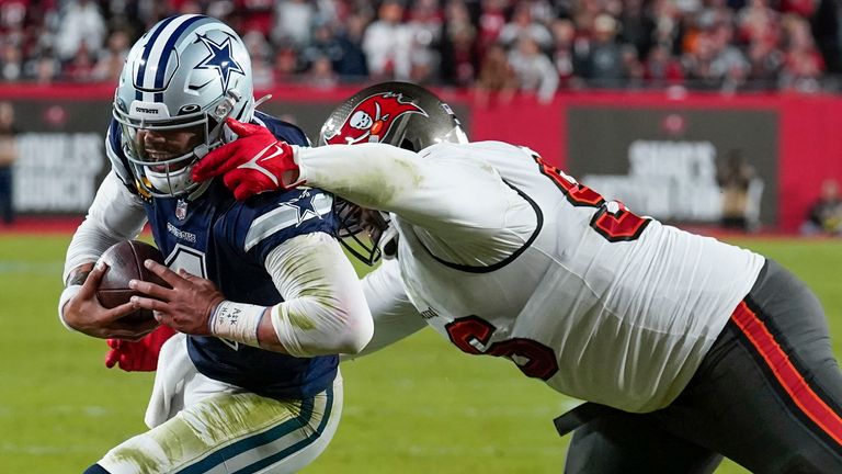 Highlights of the Dallas Cowboys' clash with the Tampa Bay Buccaneers on Super Wild Card Weekend in the NFL playoffs.